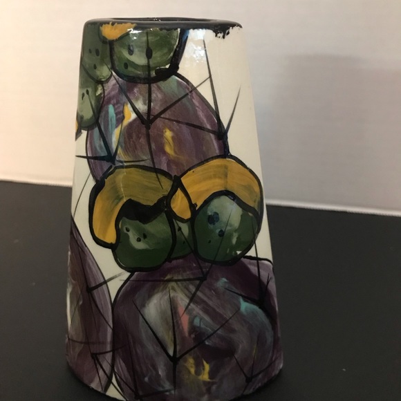 Desert Creations “Prickly Pear” Vase - Picture 3 of 4
